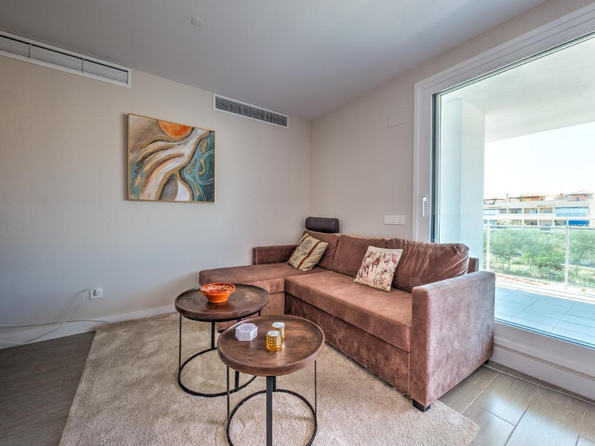 New Beach Front Apartment With Large Balcony Torrox Exterior foto